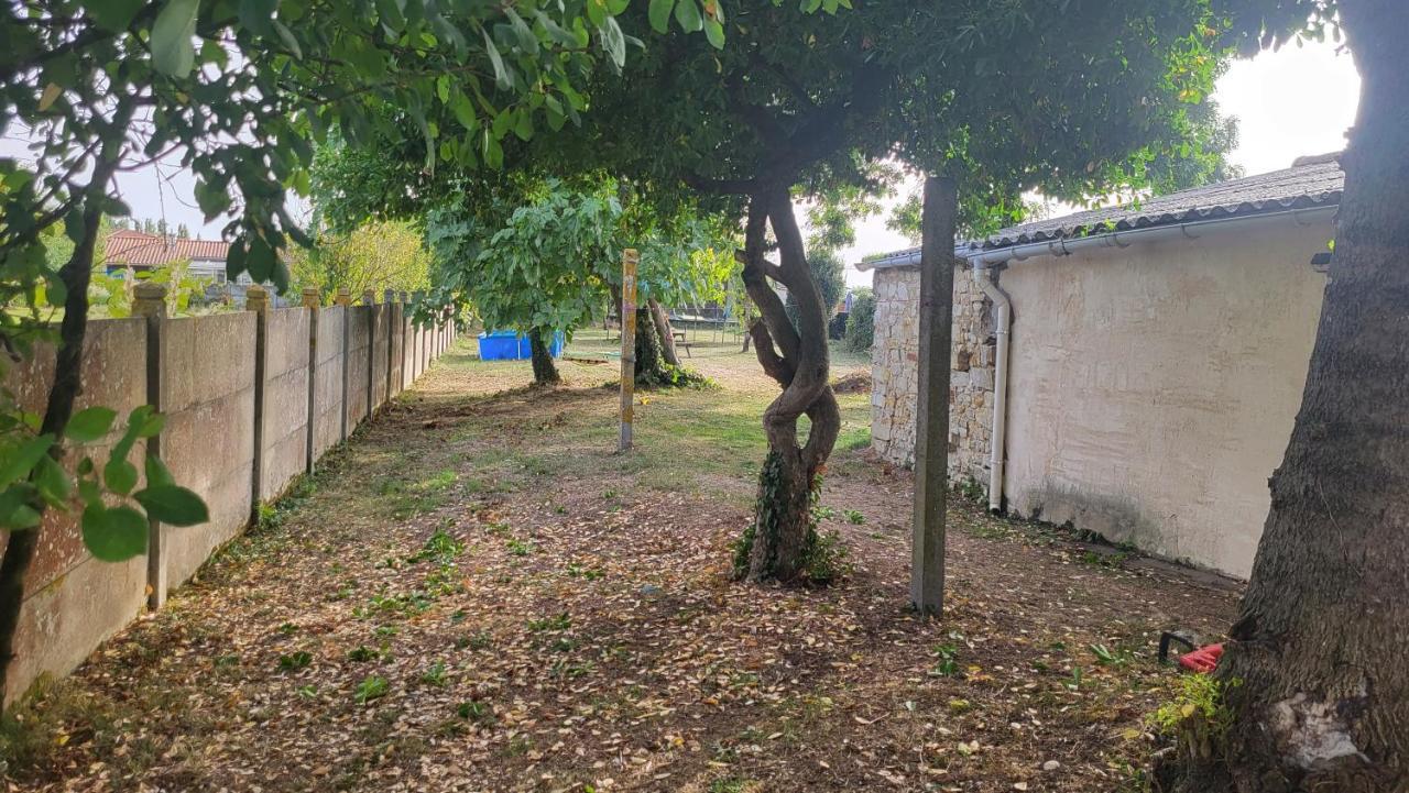Maison 6 Personnes A Qlqs Minutes Des Plages Le Bernard Dış mekan fotoğraf